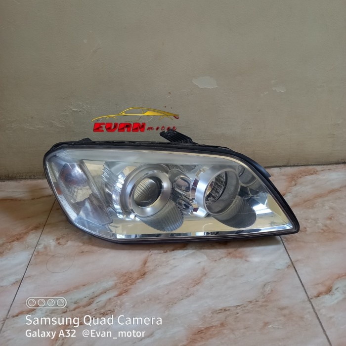 Headlamp Chevrolet Captiva Tahun 2007 - 2009 (Laik Pakai)