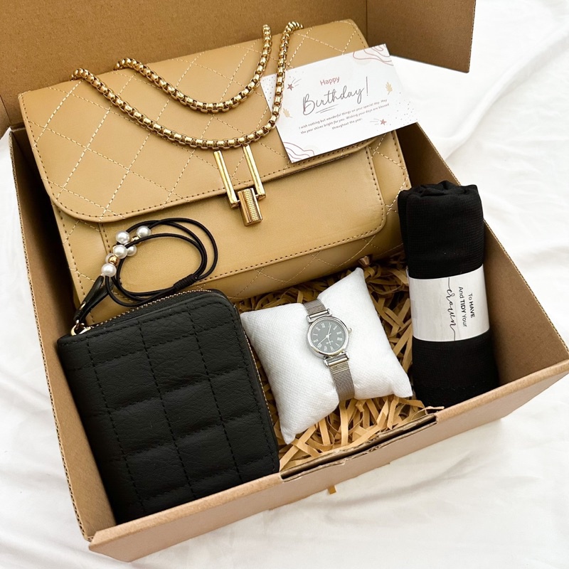 

HOT DEALS [B4343]HAMPERS GIFT BOX LUUNAA BAG KADO ULANG TAHUN CEWEK/KADO ANNIVERSARY/KADO AYANG/KADO