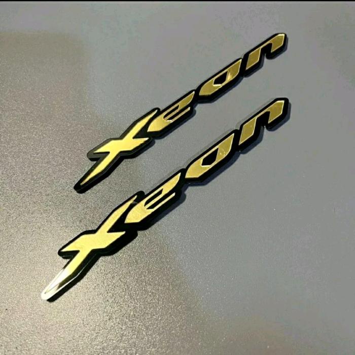 

BERMUTU 2 PCS Sepasang Emblem Akrilik Motor Timbul Xeon/Emblem Xeon