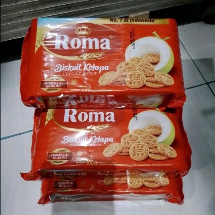 

JTTOP" PAKET ISI 3 ROMA KELAPA BISKUIT @ 300G DENGAN VITAMIN B1 B2 B6 B12 COOKIES FOOD