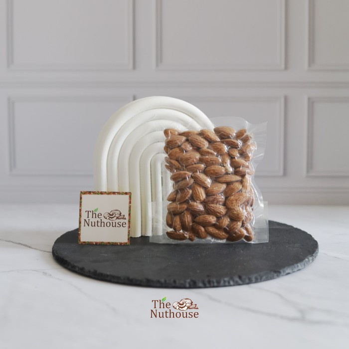 

JTTOP" ALMOND WHOLE PREMIUM ROASTED (1KG) NPX 27/30