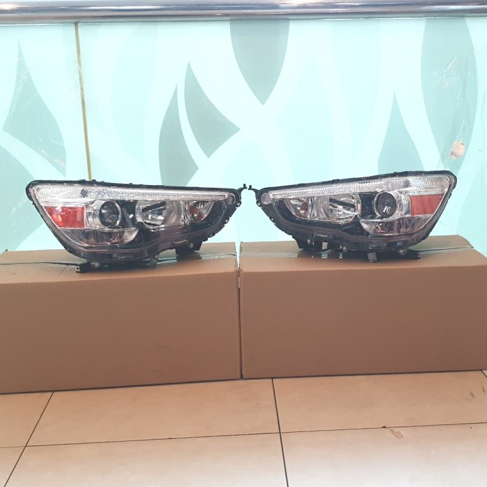 HEADLAMP LAMPU DEPAN MITSUBISHI OUTLANDER SPORT TERLARIS