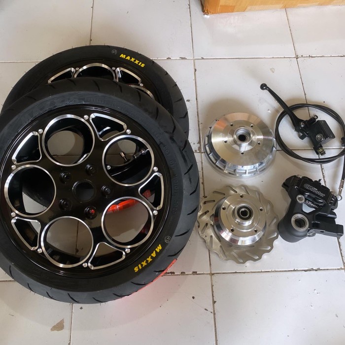Upgrade R12 ring 12 vespa classic velg model marrus
