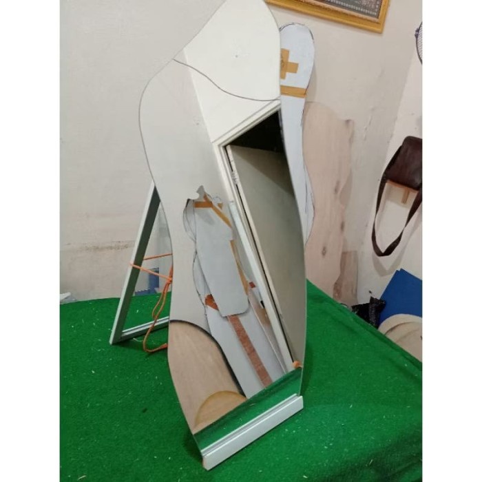 TERPERCAYA Cermin Aestetick Jumbo Cermin Aestetick Jumbo Cermin Besar Oval Full body Dinding Lampu