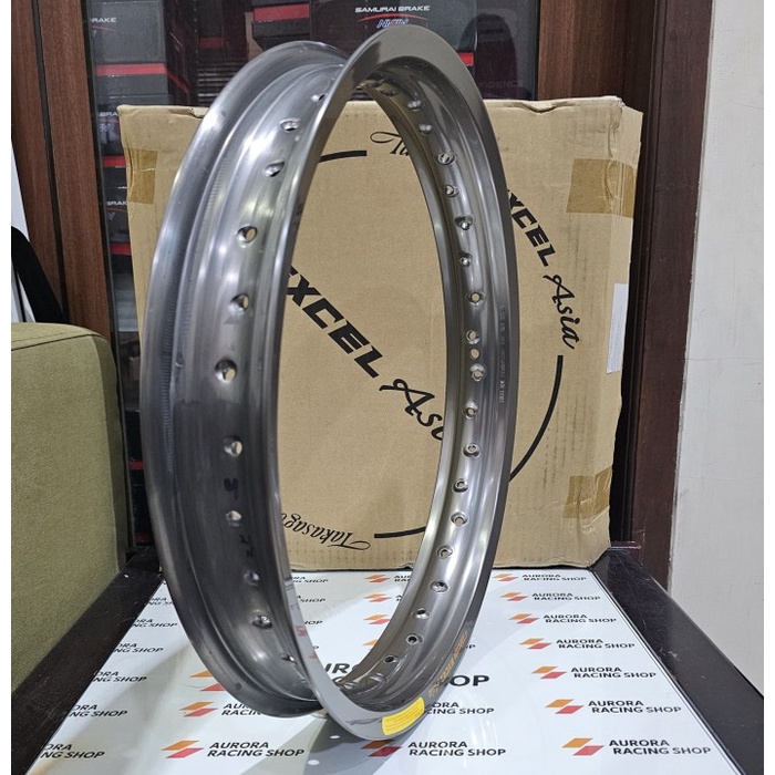 VELG TAKASAGO EXCEL 17 X 215 HOLE 36 TITANIUM