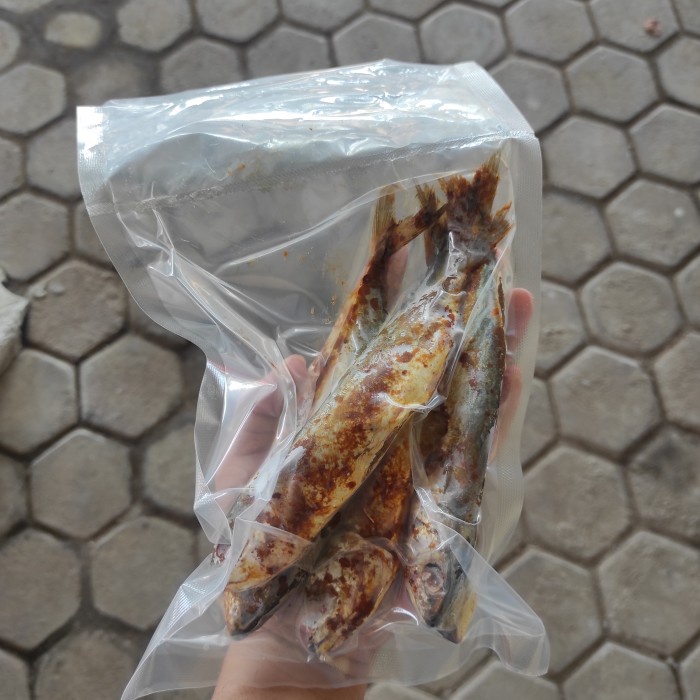 

Ikan Asin Kering Peda Merah Super 800 Gram