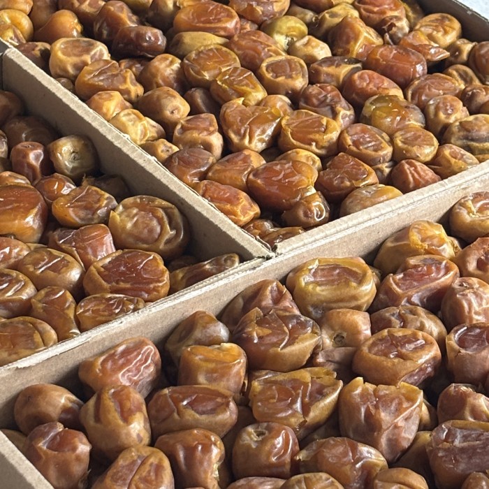 

Kurma Sukari Premium Amira 3Kg Sukari Premium 3 Kg Manis Empuk Enak