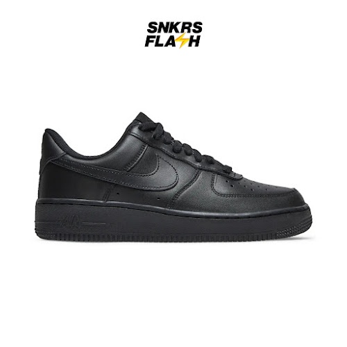 NIKE Air Force 1 07 Triple Black Sepatu Sneakers Wanita - DD8959001 - Size 37.5