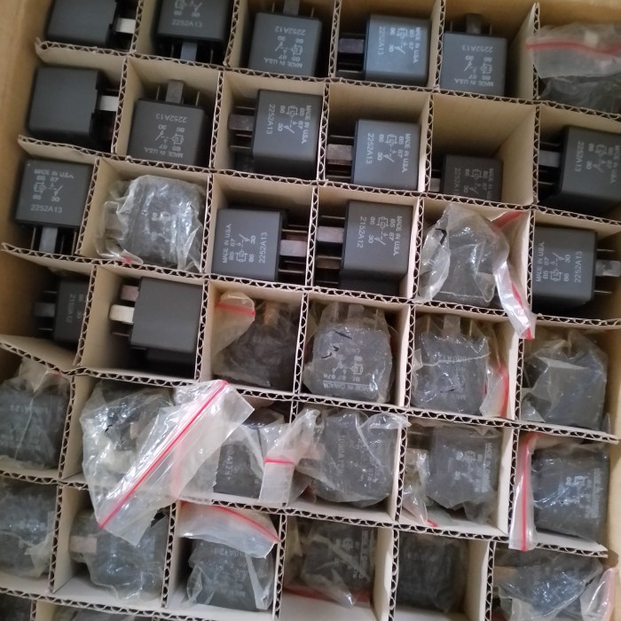 RELAY RELLAY KAKI 5 FOMOCO ORIGINAL MADE IN USA 12 VOLT