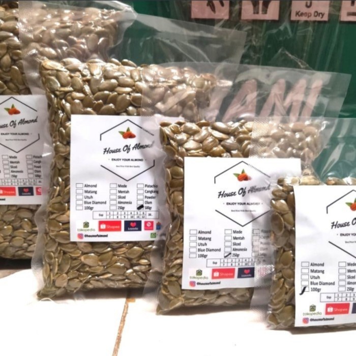 

[dch] - Pumpkin seeds roasted (matang panggang) 500gr biji labu kuning kupas
