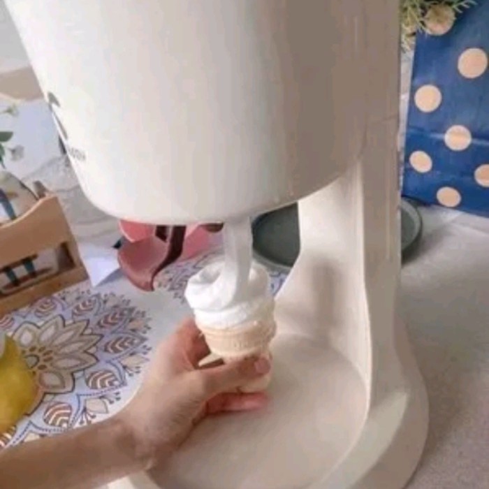 TERLARIS Mesin Pembuat ES KRIM Mini/mesin ice cream maker portable es krim
