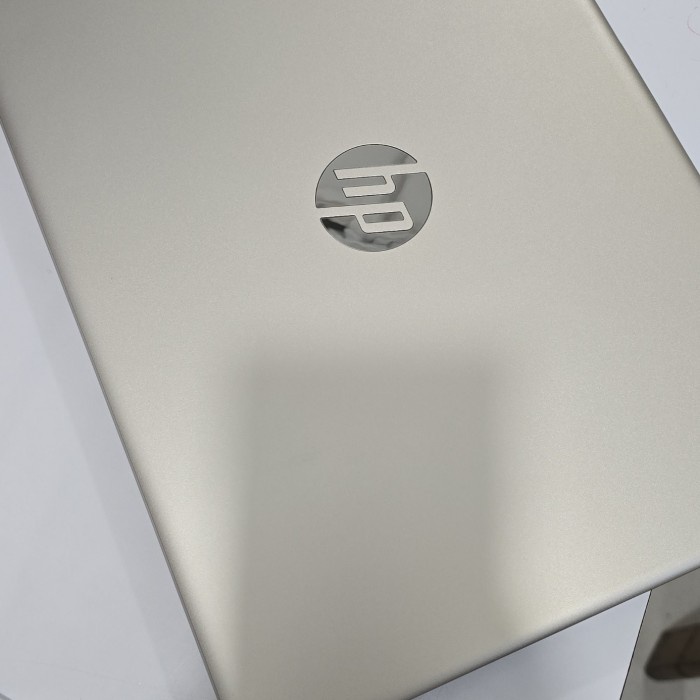 laptop hp 14s bekas *