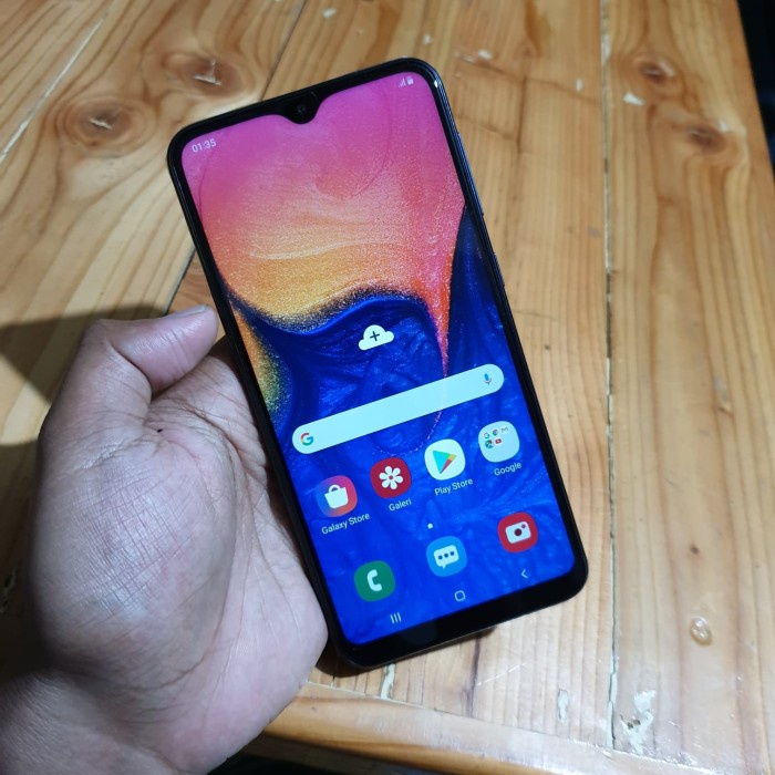Handphone Hp Samsung Galaxy A10 2/32 Second Bekas Murah *