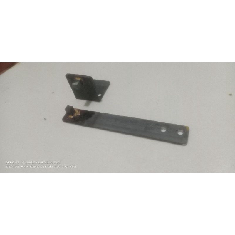 platina plat tebal 2mm panjang tangkai 10cm ukuran baja widia 5 *5*8mm