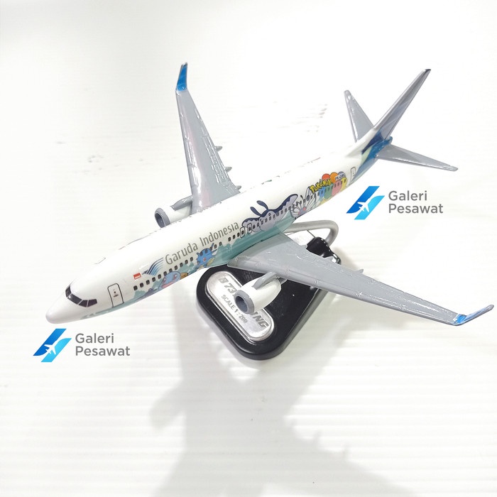 TERLARIS Miniatur/Replika Pesawat GARUDA INDONESIA (POKEMON) B737-800NG