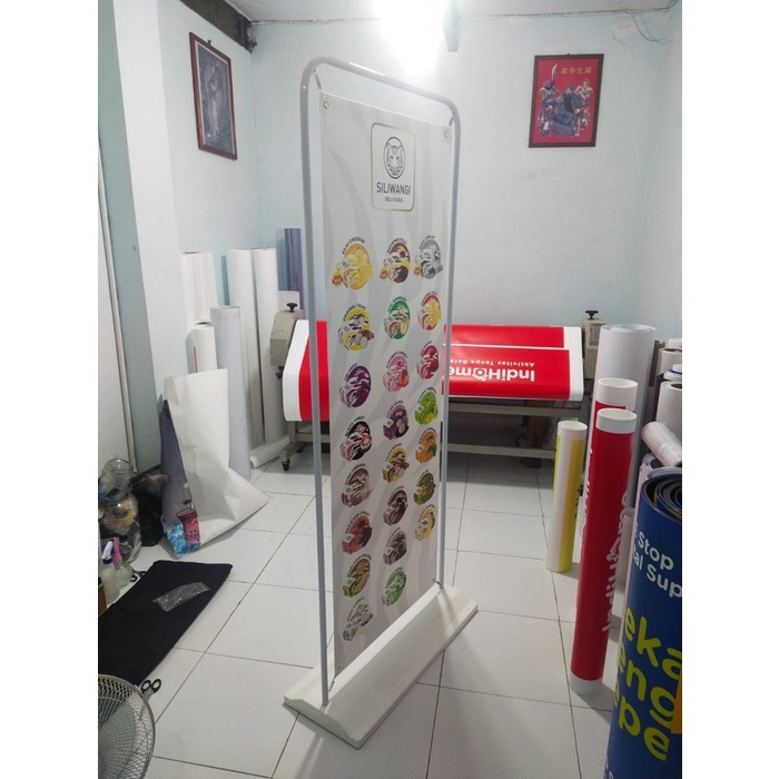 

STANDING DOOR FRAME60X160STANDING DISPLAY 60 X 160 PREMIUM INC PRINT