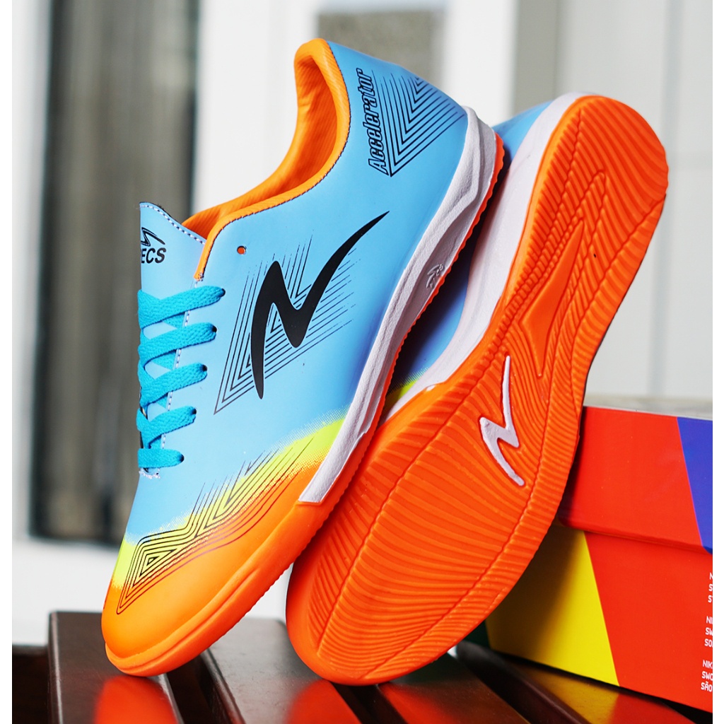 Sepatu Futsal Specs Accelerator Lightspeed II 2 Elite IN - White Black Flame