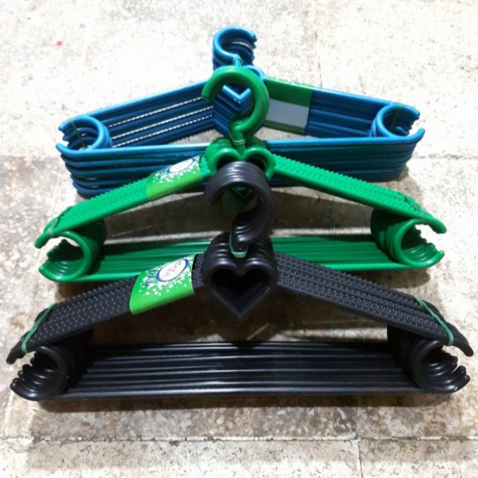 HANGER BAJU PLASTIK TEBAL GANTUNGAN