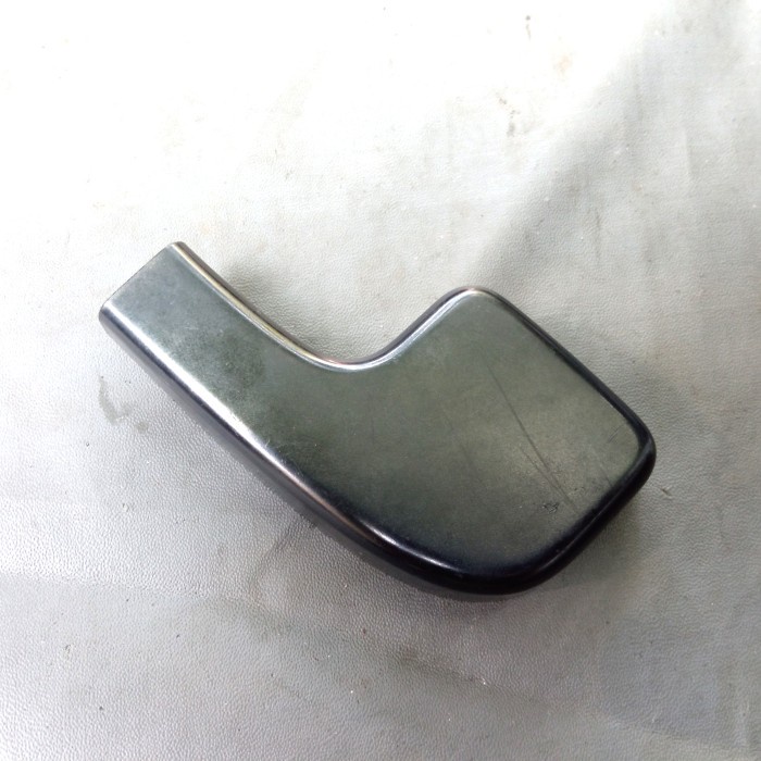 Cover Lubnag Baut Stang Wiper Original Bmw E90 E90 Lci 7138991 (Bekas)