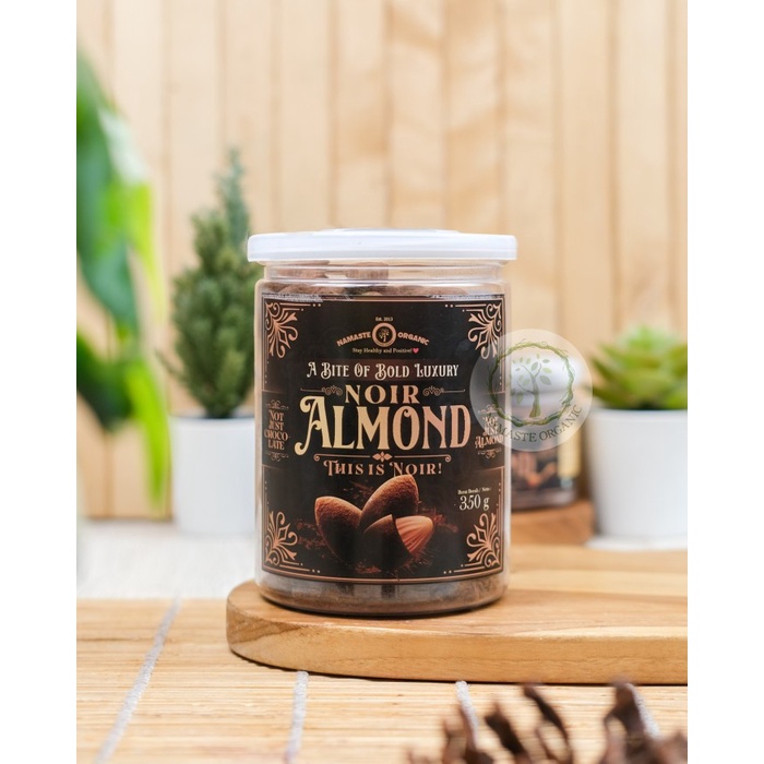 

Kuliner.Kita Almond Noir - A Bite Of Bold Luxury Jar 350Gr