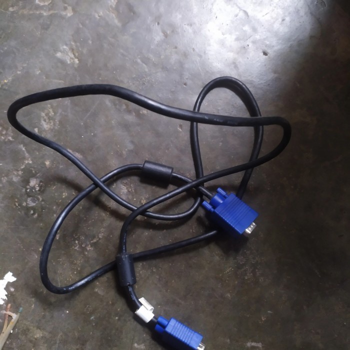 [Expert] kabel vga komputer bekas