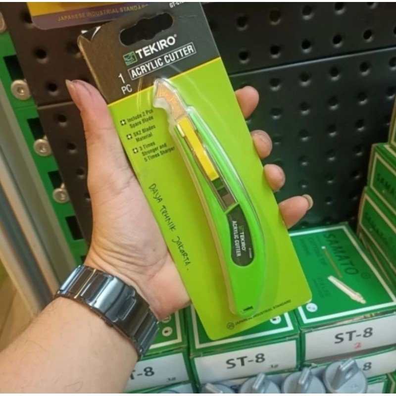 

cutter khusus akrilik super tajam khusus ackrylik