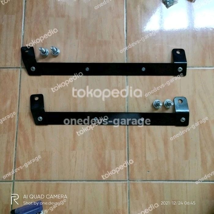 JTTOP" BRACKET DUDUKAN APAR DI KAKI JOK MOBIL KIJANG INNOVA REBORN