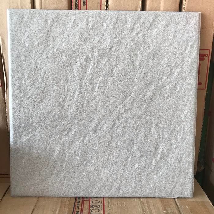 Keramik 30X30 Abu Kasar/ Keramik Lantai Kamar Mandi/ Keramik Garasi