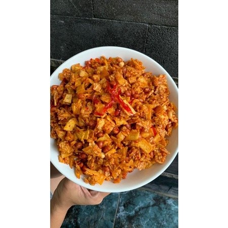

Sajiandapur Kering Tempe Kentang Kacang / Orek / Oreg Balado Pedas Manis / Keripik Lauk Kering
