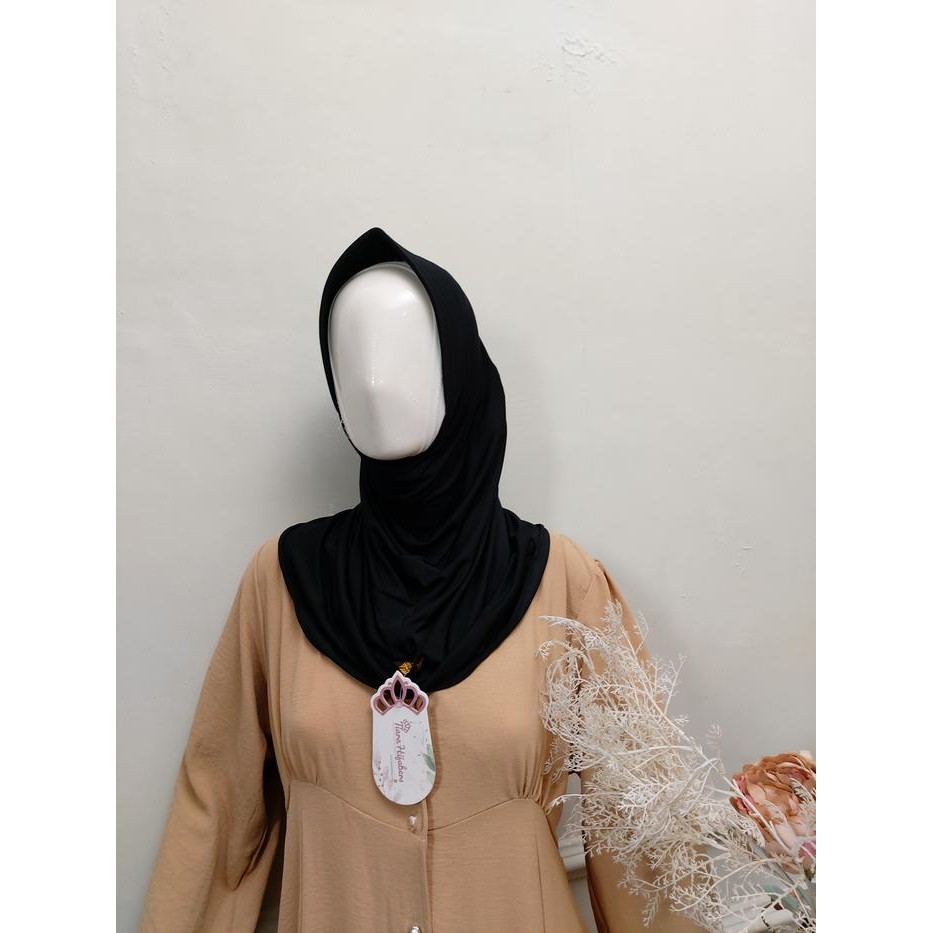 Nayyir- Hijab Bergo Asya Size M/By Tiara Hijabers Lite/Bergo New Asya