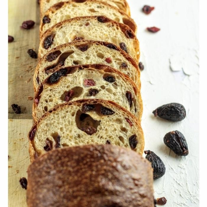 

EatFr3sh- SOURDOUGH LOAF WITH RAISIN 400 GR