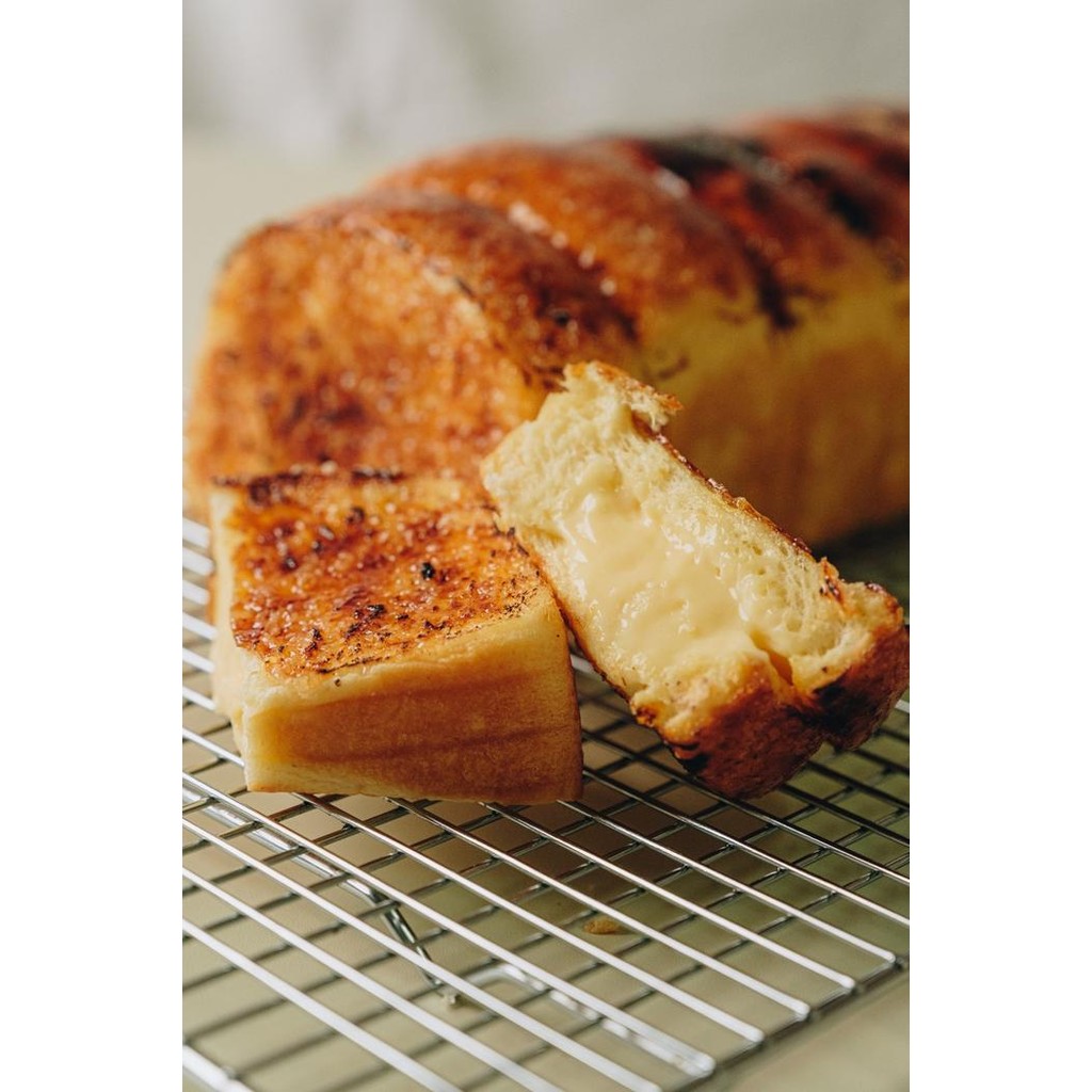 

EatFr3sh- Roti sisir creme brulee Aobuns