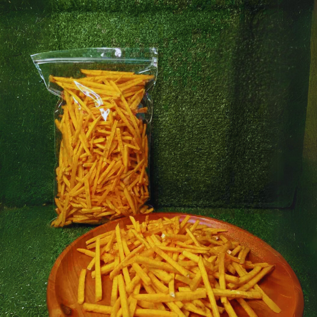 

Cemal Cemil Makyus 1Kg Stik Talas Kuning Keripik Original Asin Gurih Premium