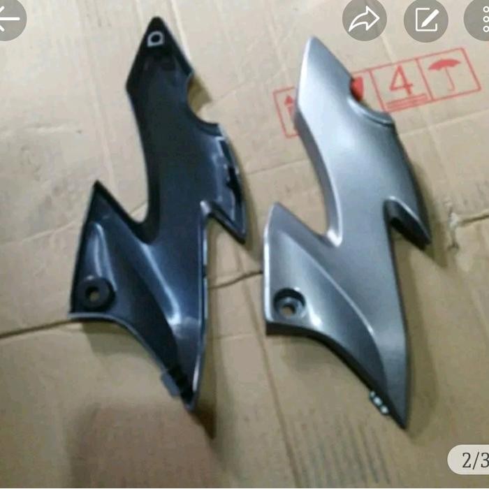 Cover Body Kuping Lampu Sen Depan Honda Cb150R Cb 150 R Old