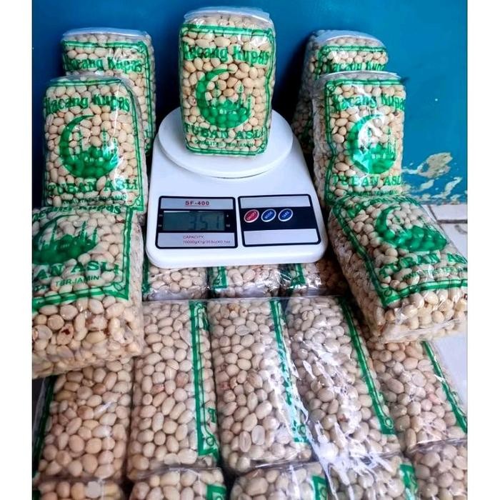 

Paket Hemat 3 x 350 gram/Bungkus Kacang Kupas Mentah Asli Tuban 3x250 Gram - Food, Snacks Kering