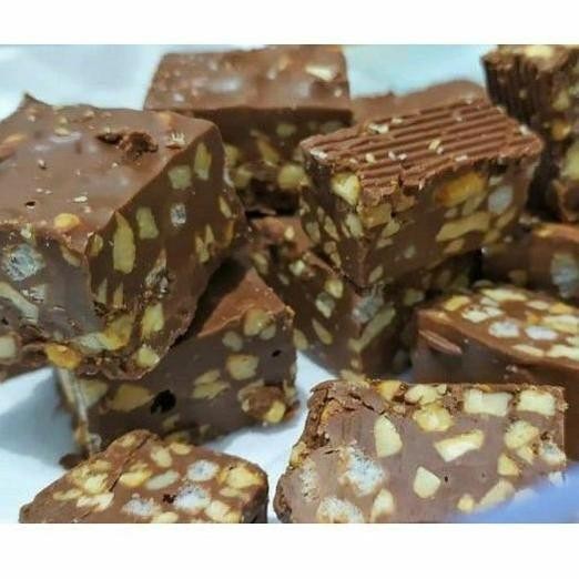 

COKLAT SILVERQUEEN 500GRAM KEMASAN BOX DAN LEBURAN SQ PATAHAN COKLAT