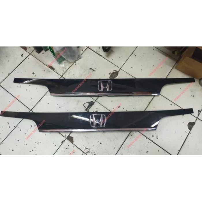 PREMIUM Trunk Lid Garnish List Bagasi Belakang Hitam Chrome CRV RM Gen 4