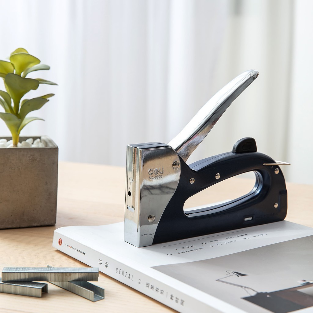

Tacker DELI / Stapler bahan Metal - E4600