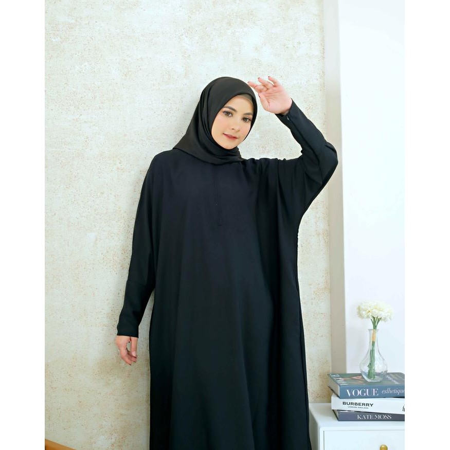 Zahra- Abaya Hitam Polos Basic Jumbo Abaya Umroh Haji