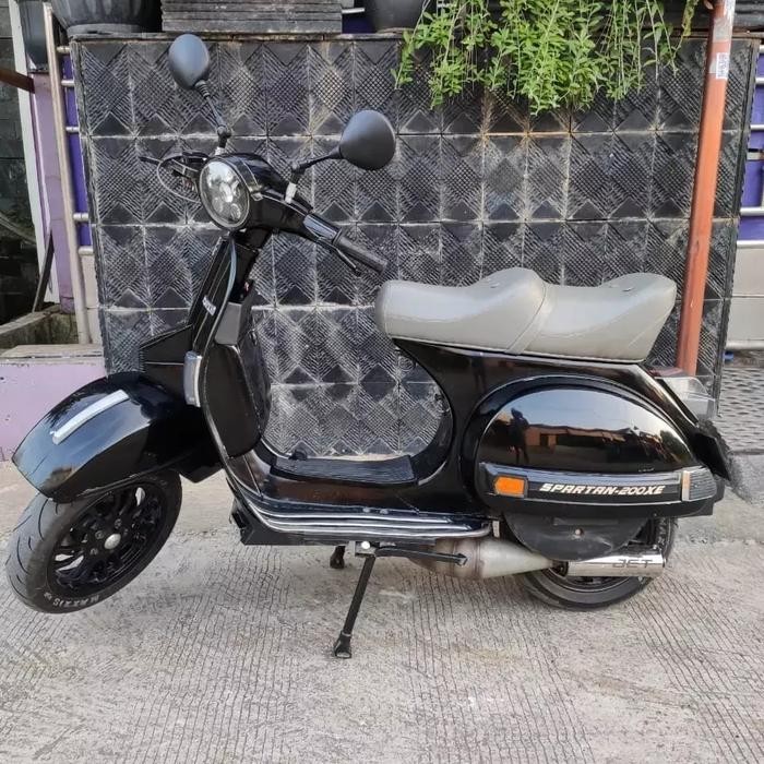 jok vespa king n queen