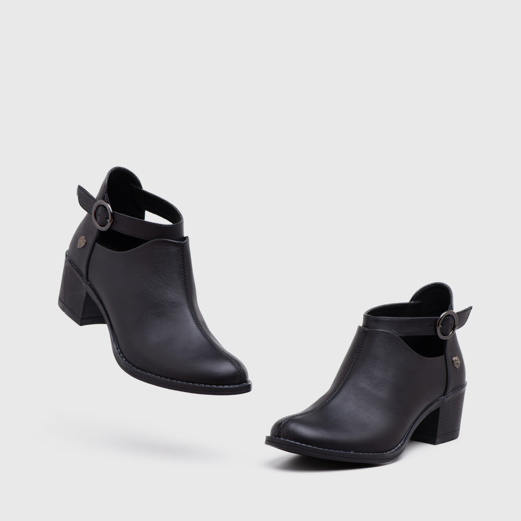 Adorableprojects - Lodka Boots Heels Genuine Leather Black