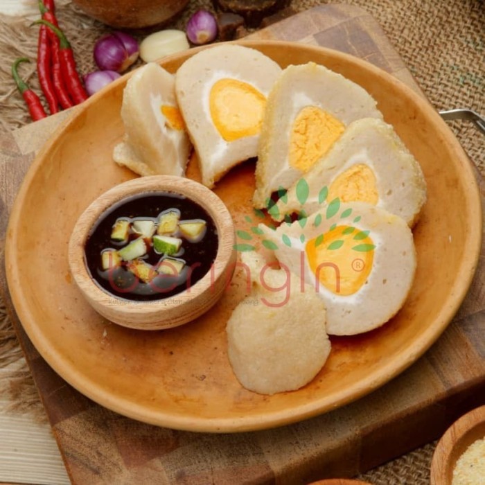 

BARANG TERLARIS Pempek Beringin Asli Palembang isi - Pempek Kapal Selam