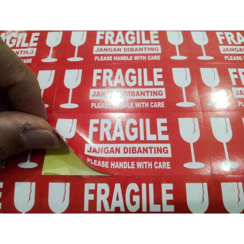 

STIKER FRAGILE MERAH KECIL UK 8535 QTY 400 pcs