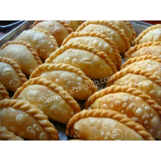 

PastikanTerjaminMutunya- farz pastel : makanan beku yg berisi irisan daging wortel dan kentang