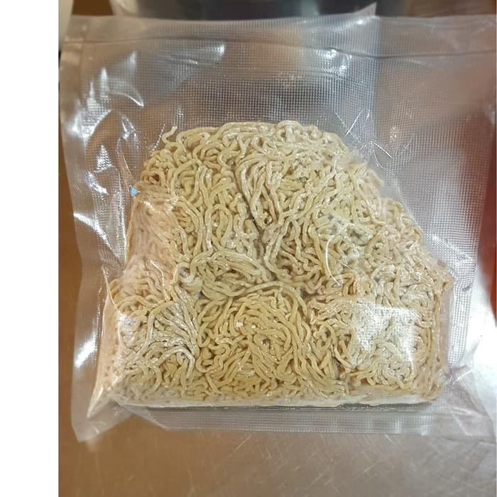 

SemuAReadyYaB0Zq- Mie mentah / Mie basah - Keriting Homemade Fresh telur bebek -5pcs