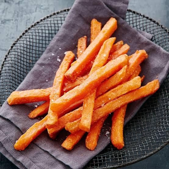 

BnyKBonusBelidiMari- McCain RedStone Canyon straight Cut Seasoned Fries Red Batter 1kg