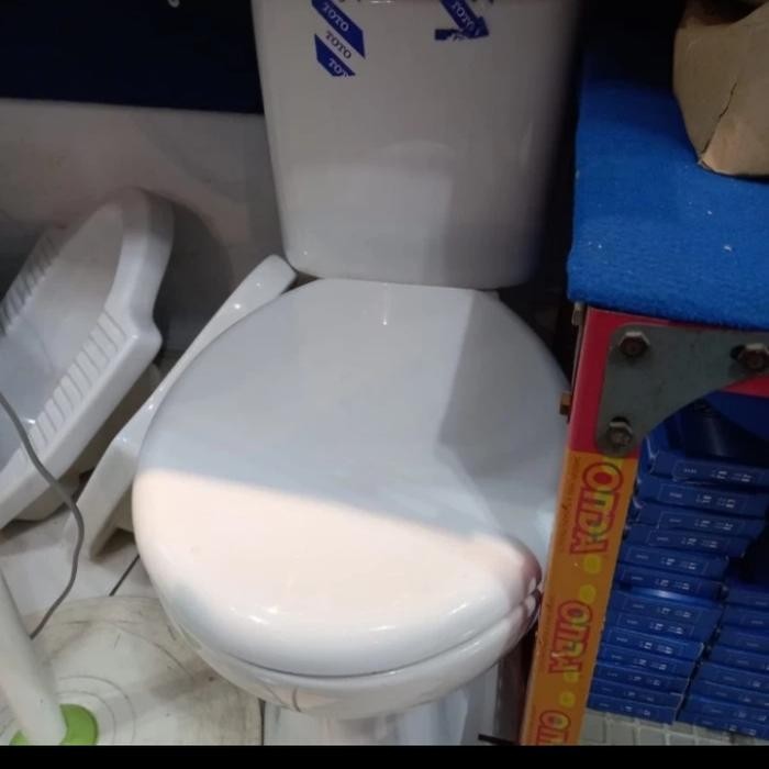 PREMIUM cw 633 closet toto