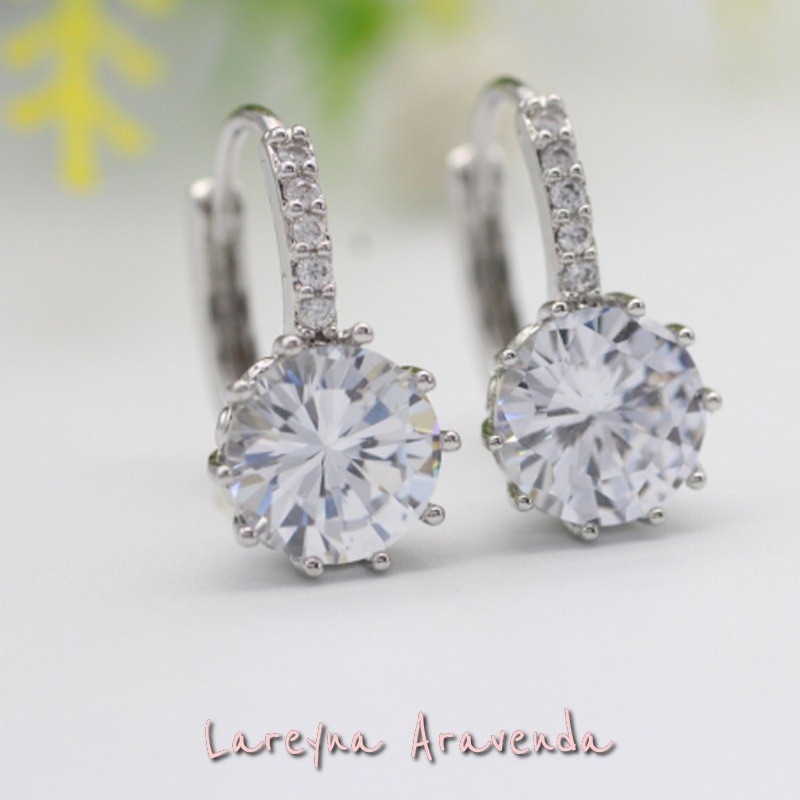 Lareyna Aravenda Anting Klip Wanita S925 Korea Big Kristal Crystal AT050