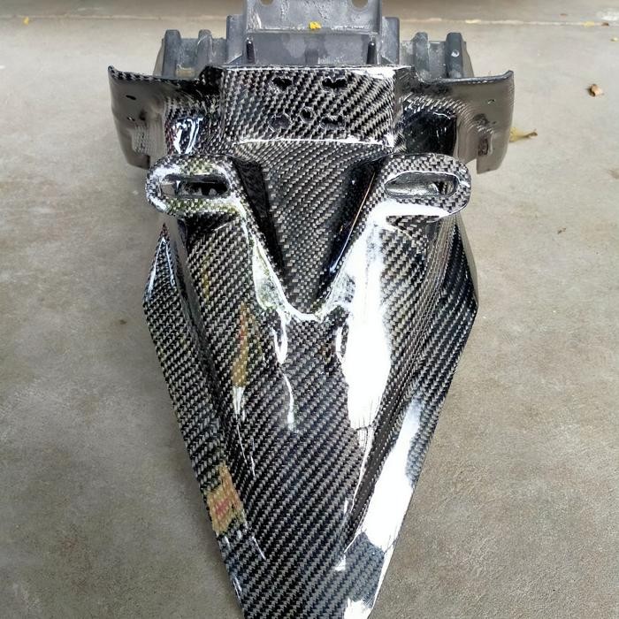 spakbor belakang nmax old carbon kevlar