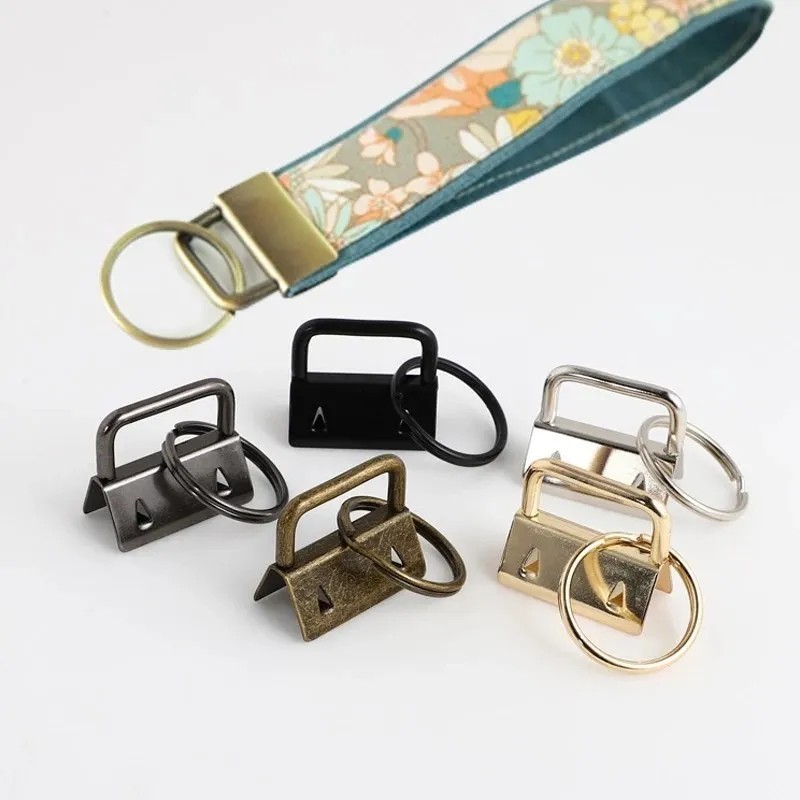 

10Pcs Key Fob Hardware Keychain Split Ring Wrist Wristlets Cotton Tail Clip Ribbon Leather Clip